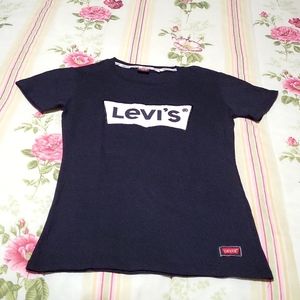 Levi's T-shirt
